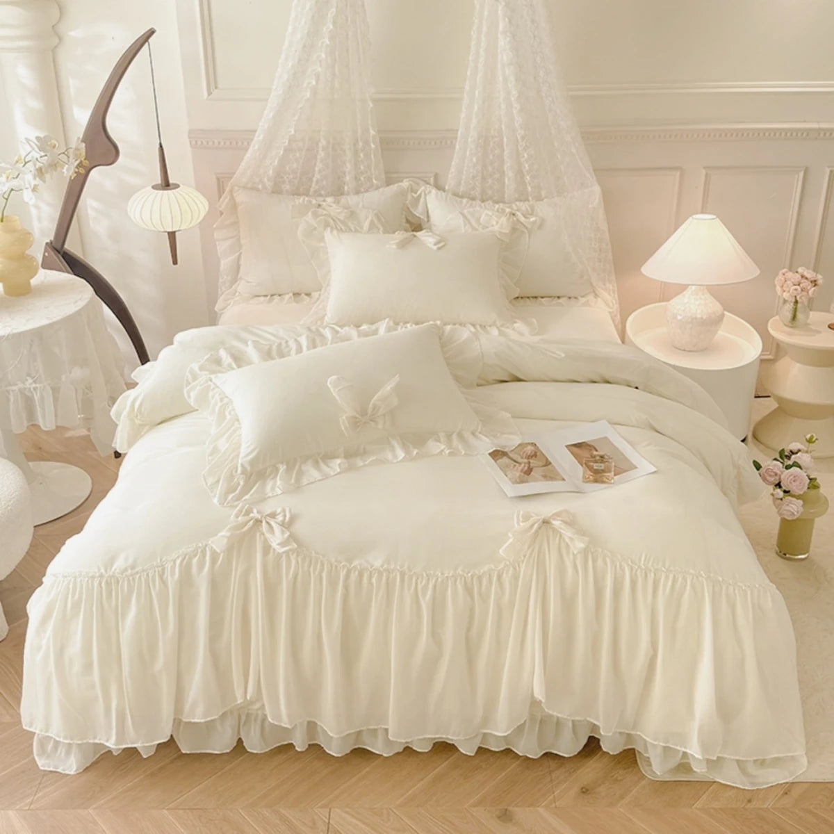 White Bedding Set